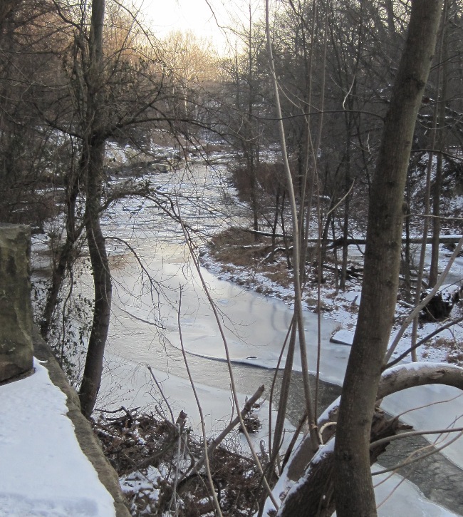 Another view of the icy river