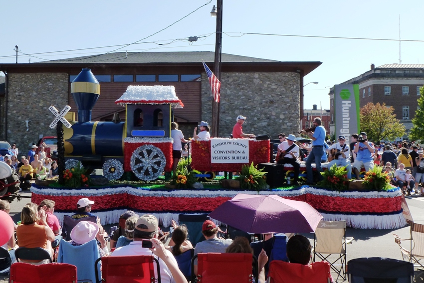 Train-themed float