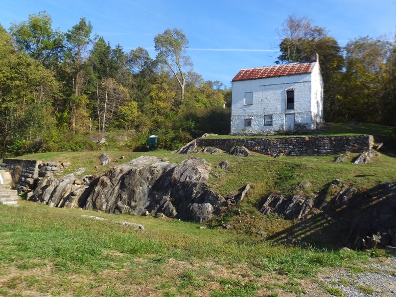 Lock house on rocky area