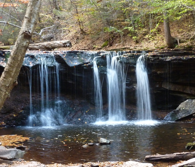 Frontal view of the falls