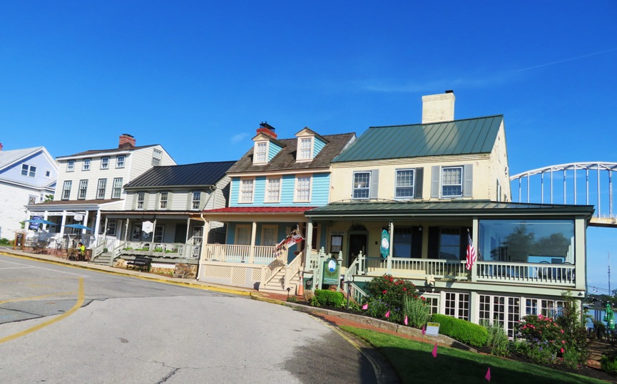 Business houses in Chesapeake City