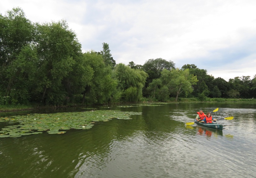 Steve and Norma kayaking