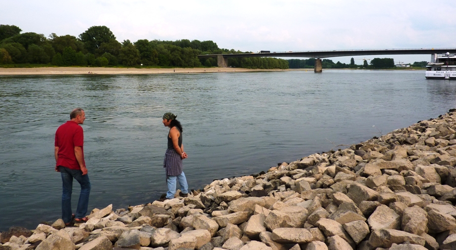 Eric and me standing on the shore of the Rhine River