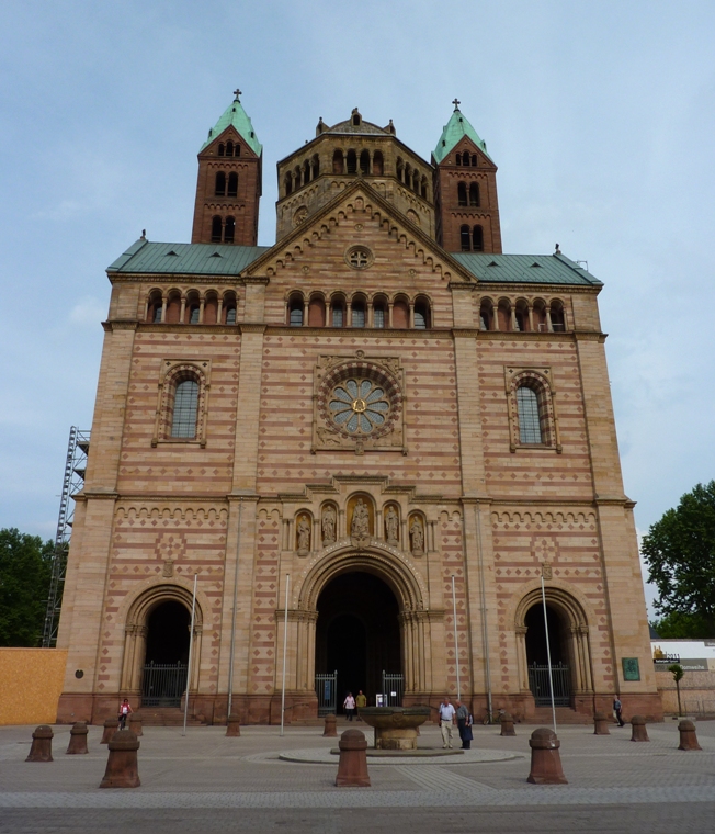 Red sandstone on the outside of the Speyer Cathedral