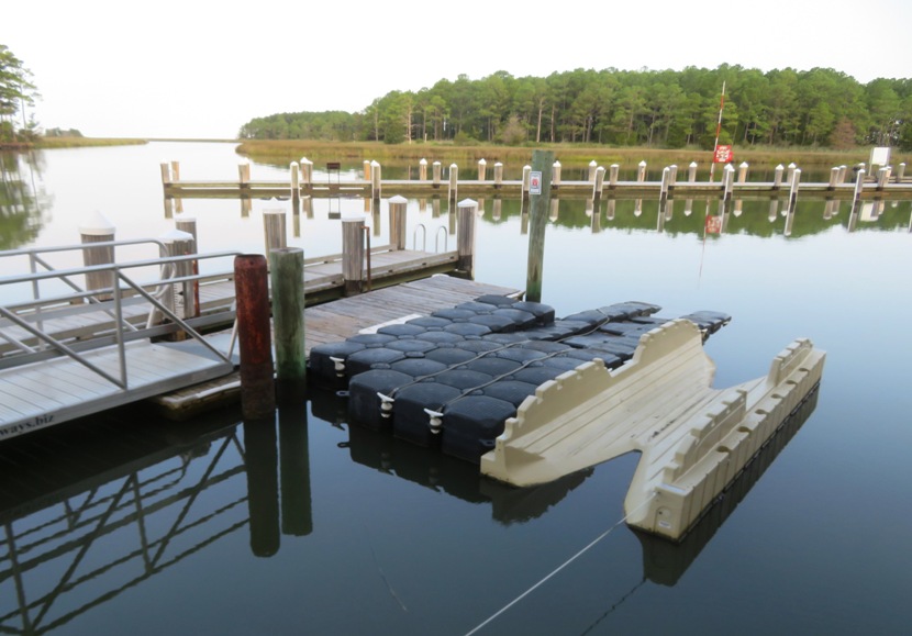 Floating plastic kayak launch