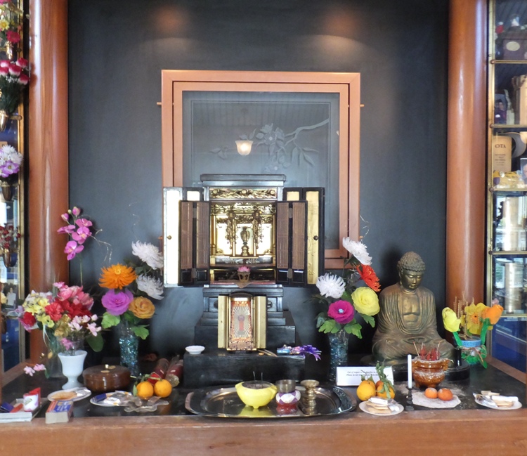 Buddhist shrine