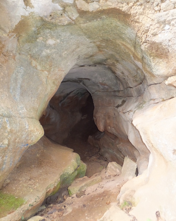 Entrance to small cave