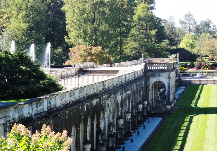 A big building with fountains