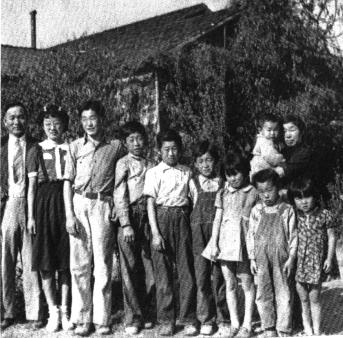 My mother's family in 1940