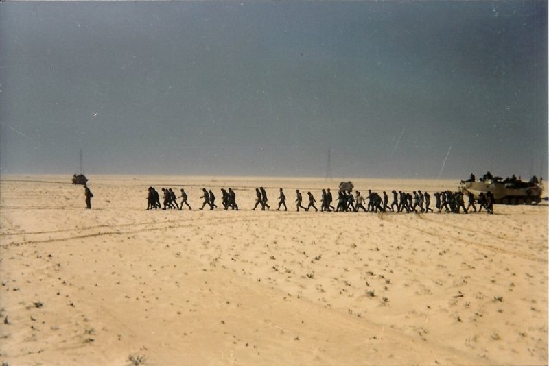 Iraqi prisoners on the move