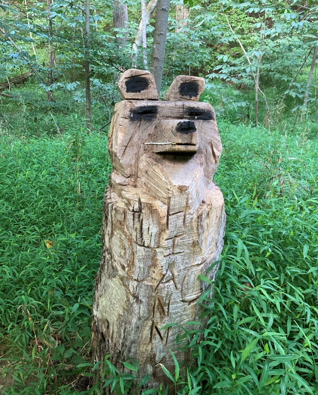 Chainsaw bear with 'Hi Ann' inscription