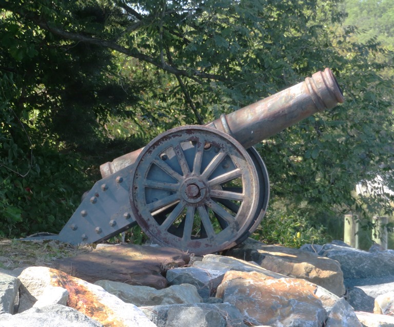 Cannon on Little Island