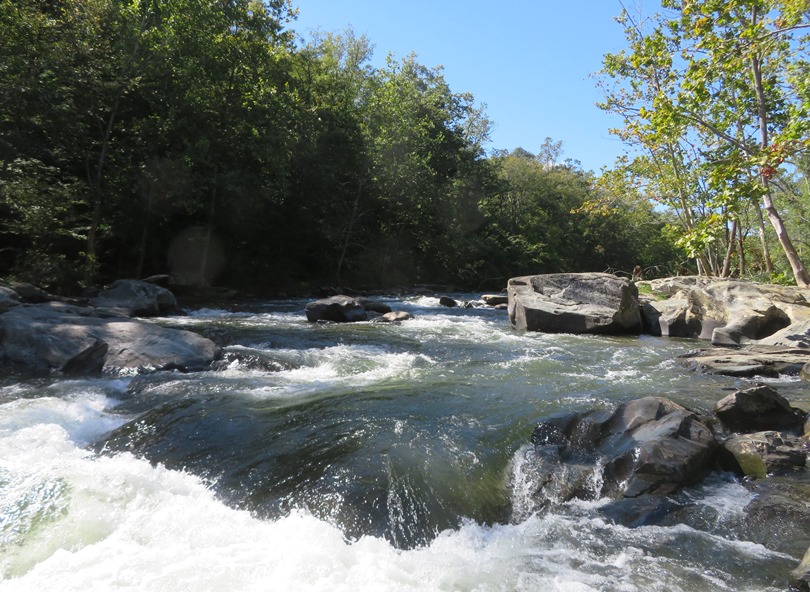 Big Gunpowder Falls flowing over Pot Rocks