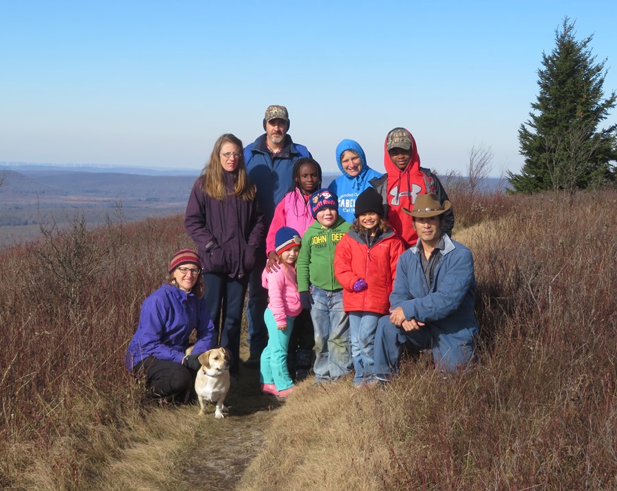 Another group photo on Valley View Trail