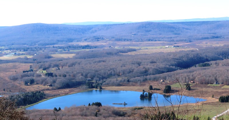 Unnamed body of water that flows into Yoakum Run