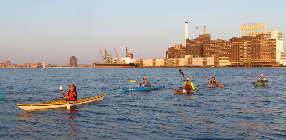 Karen and other kayakers  with Domino Sugars factory in background