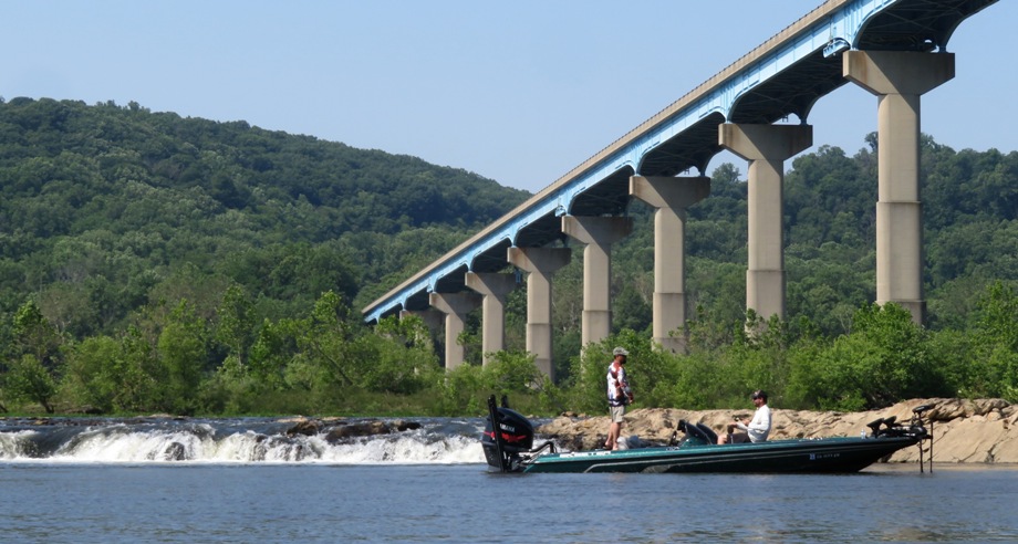 Fishermen in boat near 30 inch dropoff