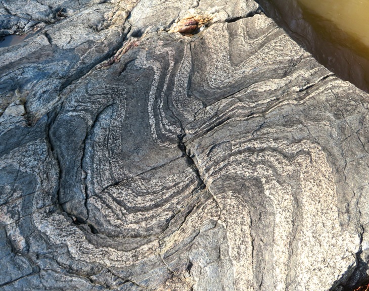 Rock with unusual patterns