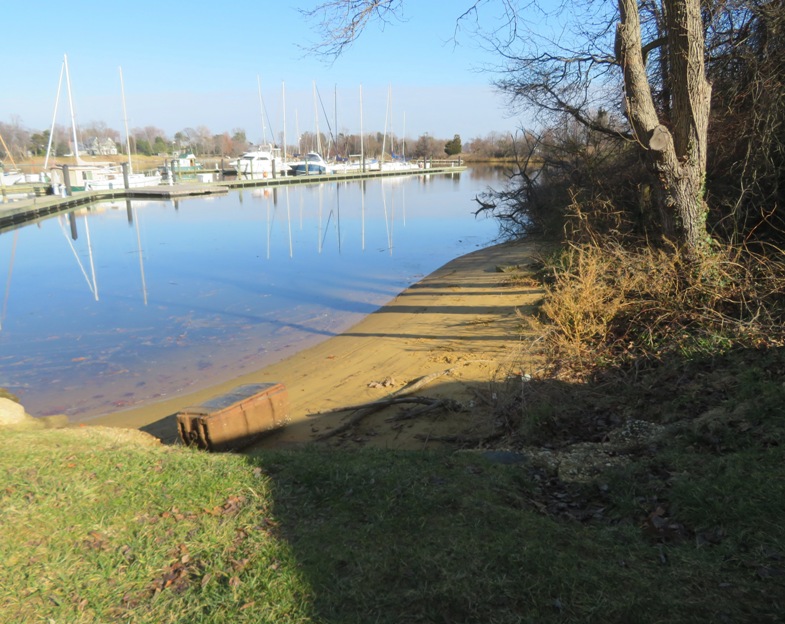 Beach launch on the right side